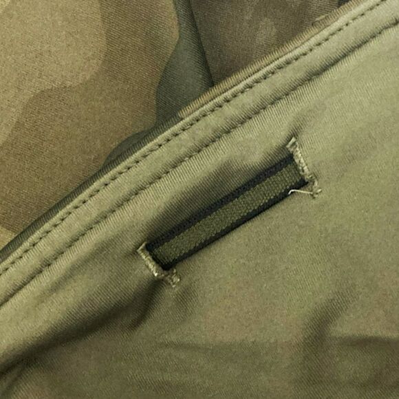 ๐ Lululemon Run Inspire Crop II Size 4 Green Camo Luxtreme Leggings ๐โโ๏ธ - Picture 11 of 16